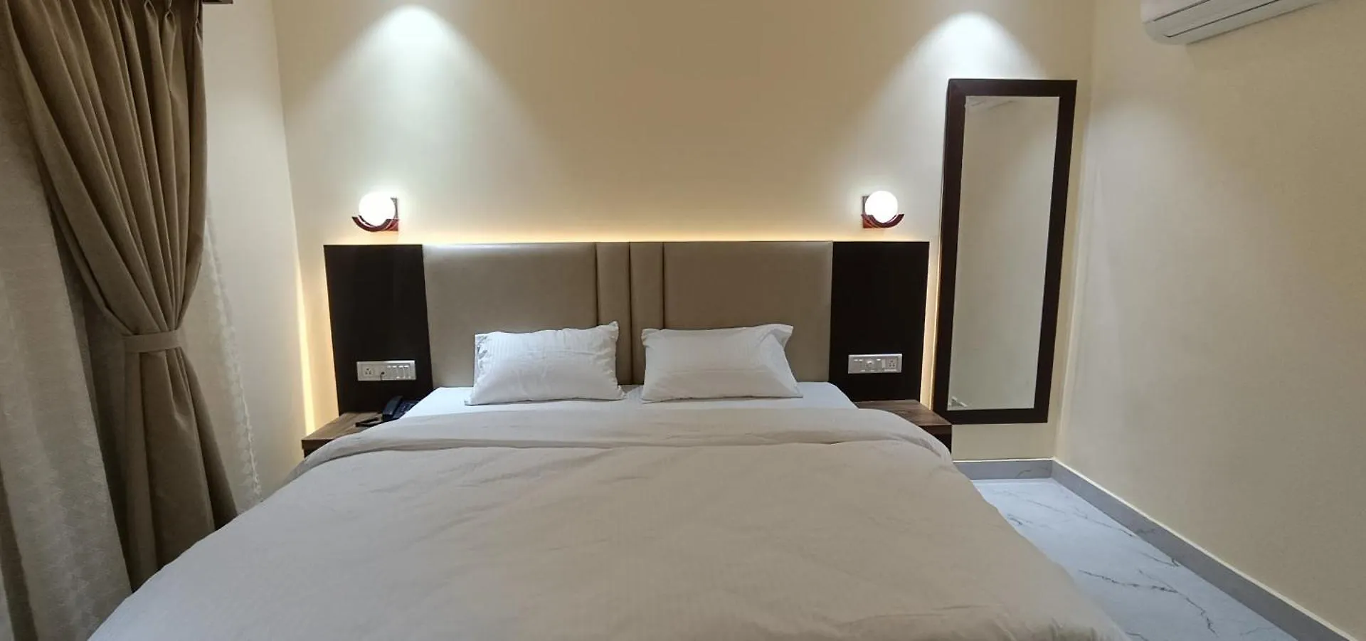 The Banaras Hotel Varanasi 4*,  India